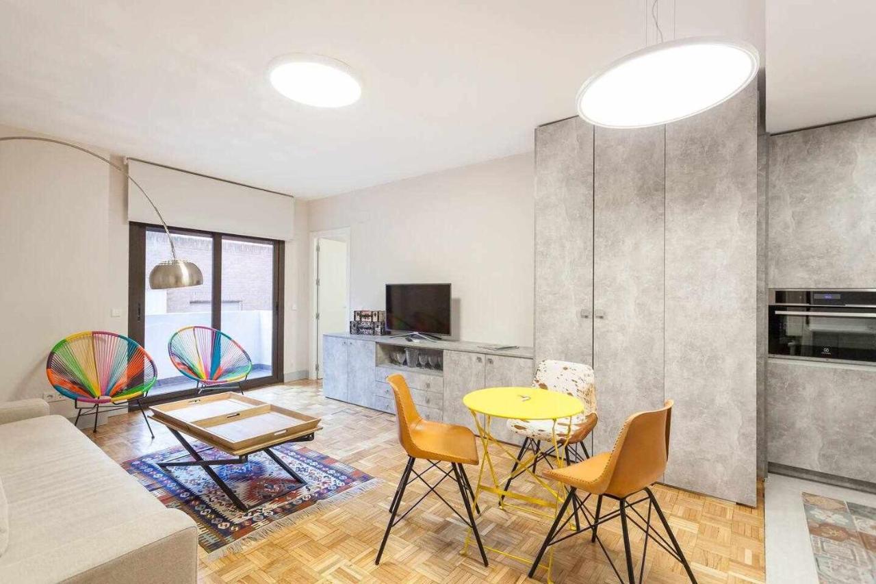 Apartamento Lujo Castellana Chamartin Daire Madrid Dış mekan fotoğraf