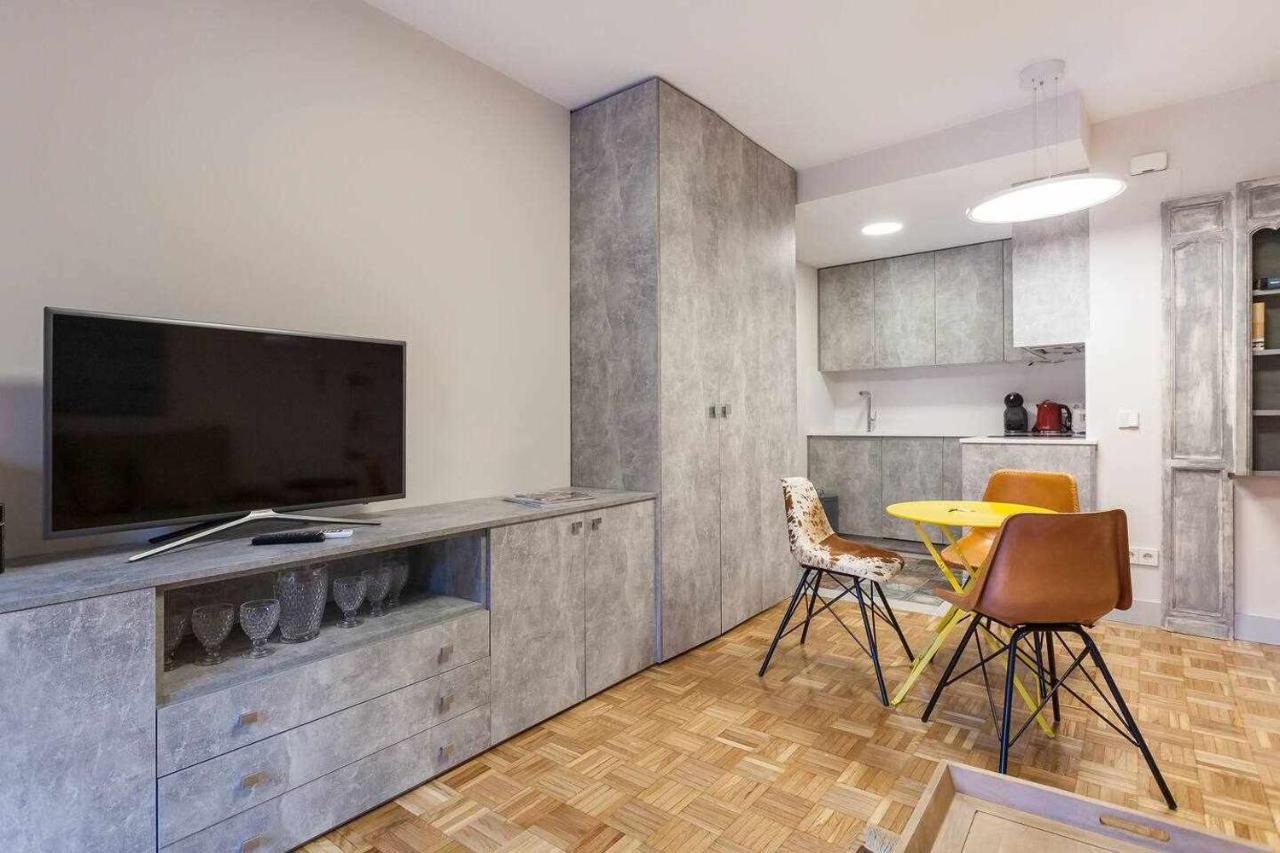 Apartamento Lujo Castellana Chamartin Daire Madrid Dış mekan fotoğraf