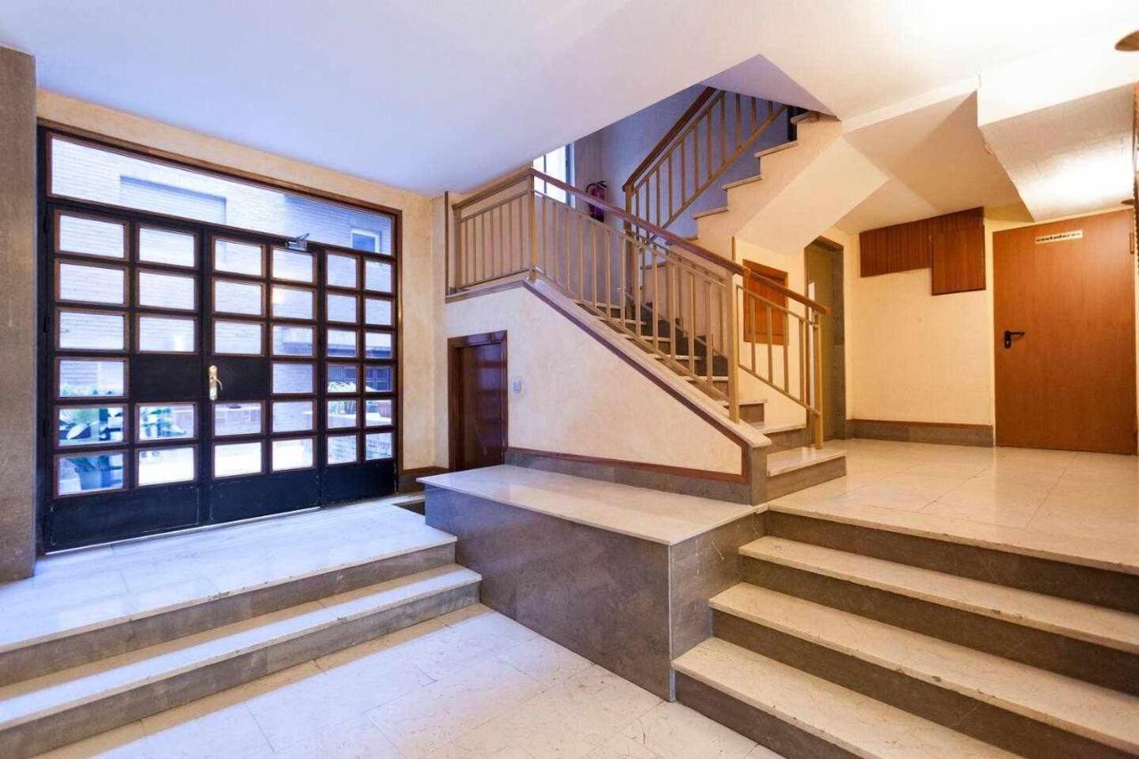 Apartamento Lujo Castellana Chamartin Daire Madrid Dış mekan fotoğraf