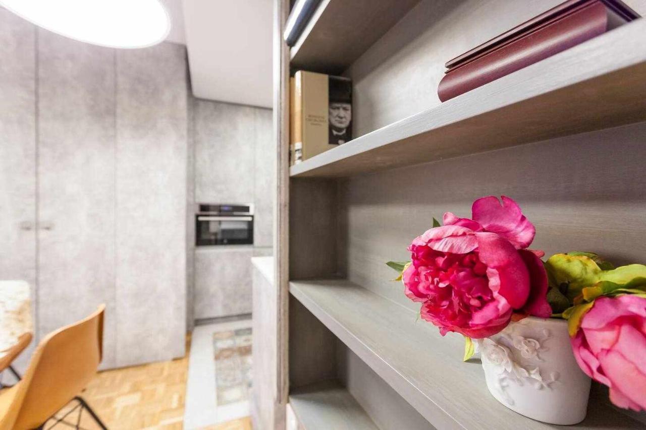 Apartamento Lujo Castellana Chamartin Daire Madrid Dış mekan fotoğraf